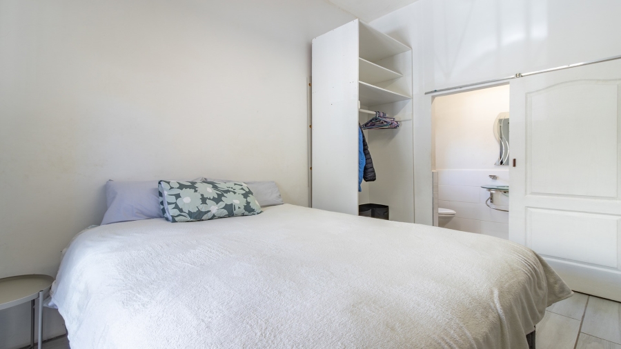 3 Bedroom Property for Sale in Woodstock Western Cape